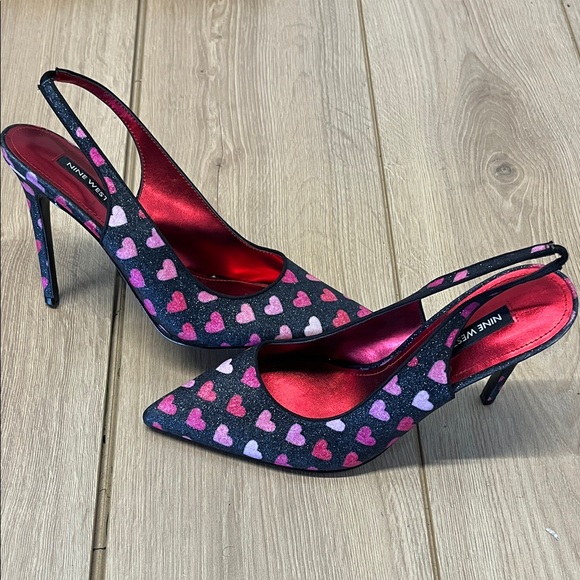 Nine West Black and Pink Heart Slingback Heels - Picture 1 of 5